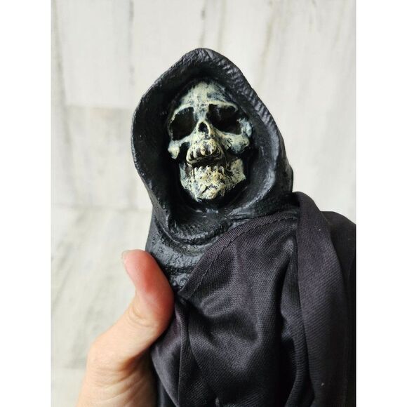 Paper magic grim reaper Halloween hanging prop mini vintage 2003 home decor - Picture 7 of 8